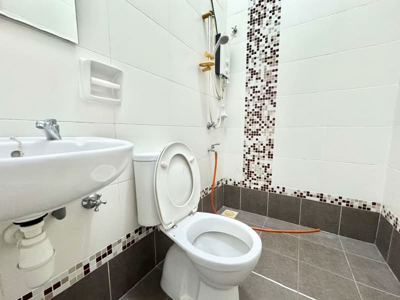 Cluster House for Sale in Bukit Indah (Iskandar Puteri (Nusajaya)) - Jean Yap - Bathroom - PropertyGuru.com.my