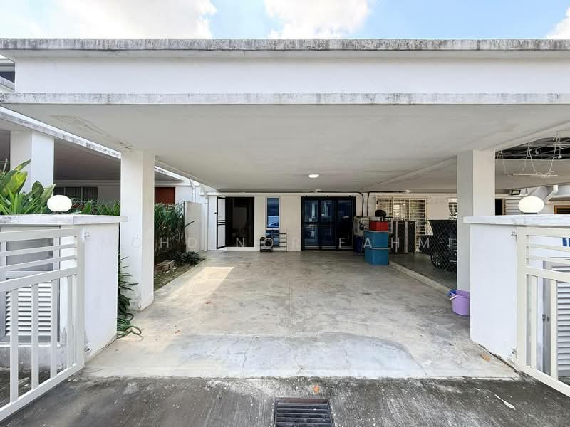 Rumah Teres 2 Tingkat untuk Dijual di Nilai 3 (Nilai) - Mohd Nor Fahmi - Exterior - PropertyGuru.com.my