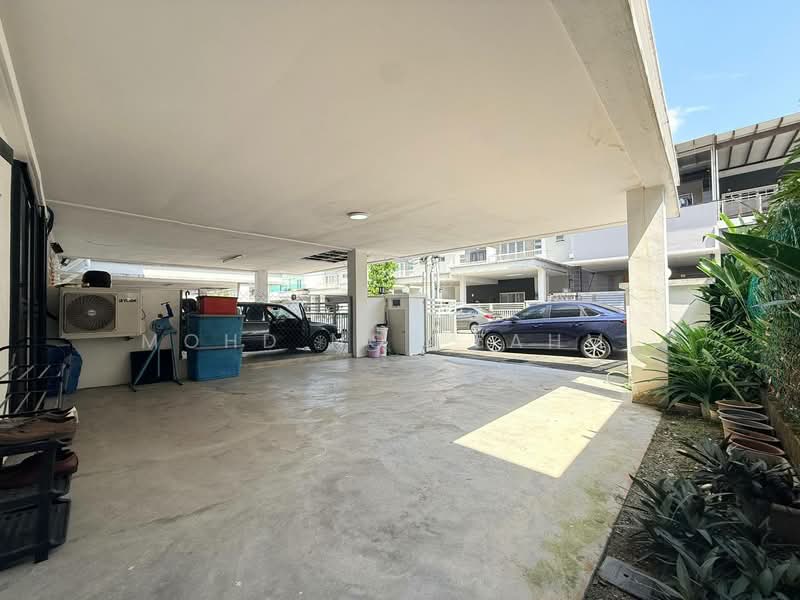 Rumah Teres 2 Tingkat untuk Dijual di Nilai 3 (Nilai) - Mohd Nor Fahmi - Exterior - PropertyGuru.com.my