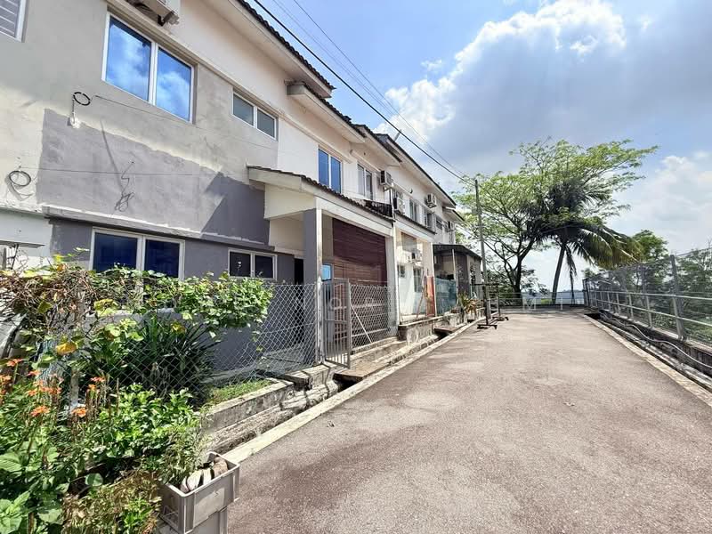 Rumah Teres 2 Tingkat untuk Dijual di Nilai 3 (Nilai) - Mohd Nor Fahmi - Exterior - PropertyGuru.com.my