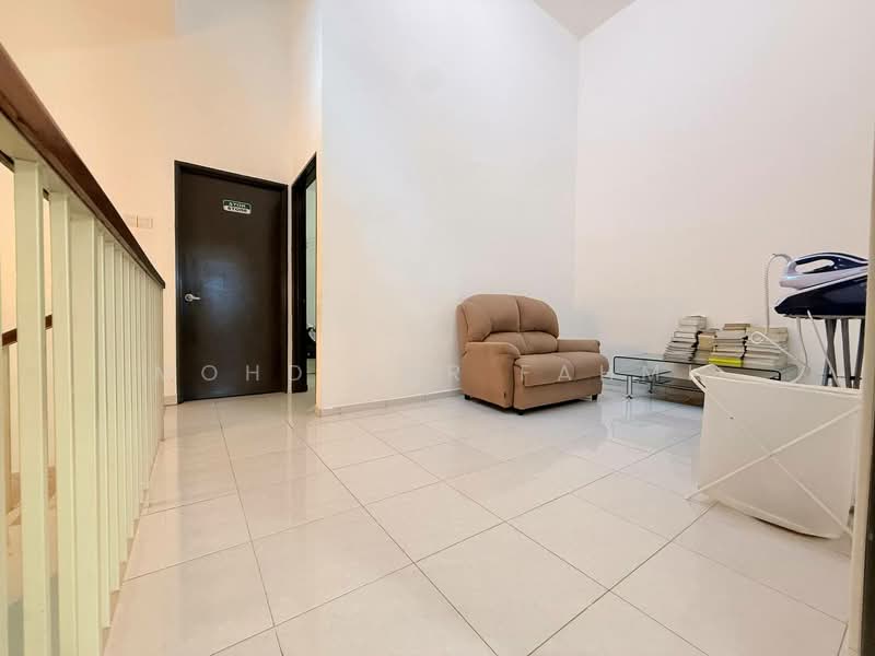 Rumah Teres 2 Tingkat untuk Dijual di Nilai 3 (Nilai) - Mohd Nor Fahmi - PropertyGuru.com.my