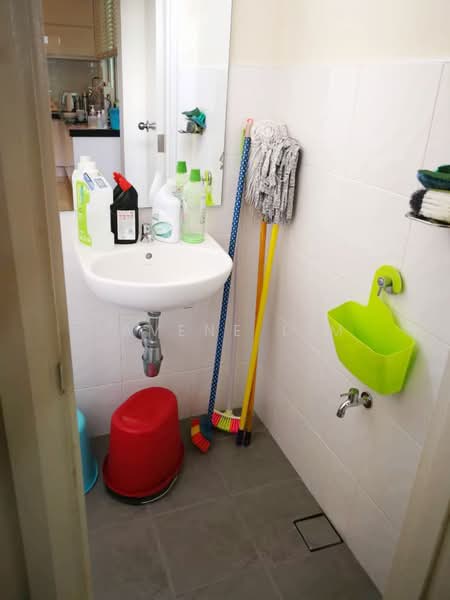 Kondominium untuk Dijual di Surian Residences - Lavene Lim - Bathroom - PropertyGuru.com.my