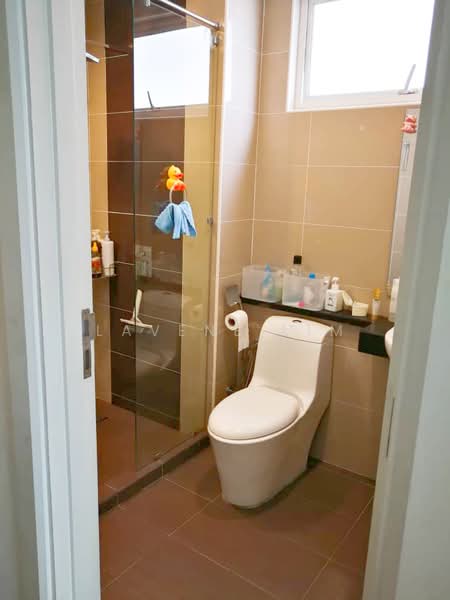 Kondominium untuk Dijual di Surian Residences - Lavene Lim - Bathroom - PropertyGuru.com.my