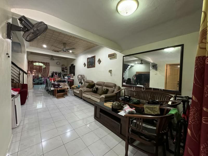 Rumah Teres 1 Tingkat untuk Dijual di Au 2 (Ulu Kelang) - Abid Sabarudin - Living Room - PropertyGuru.com.my