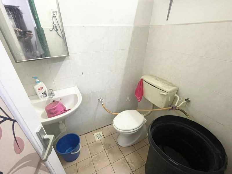 Rumah Teres 1 Tingkat untuk Dijual di Klang (Selangor) - Amirul Nasyriq - Bathroom - PropertyGuru.com.my