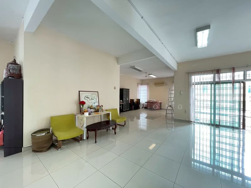 Bungalow for Sale in Bandar Putra (Kulai) - Joseph Wong - Living Room - PropertyGuru.com.my