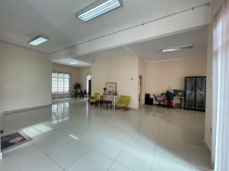 Bungalow for Sale in Bandar Putra (Kulai) - Joseph Wong - Living Room - PropertyGuru.com.my