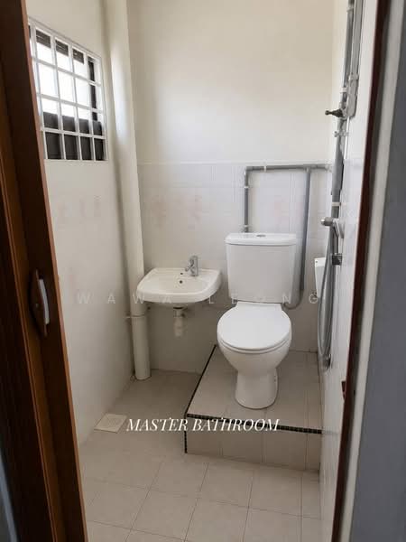 Rumah Bandar untuk Dijual di Taman Setapak Indah (Setapak) - Wawa Leong - Bathroom - PropertyGuru.com.my