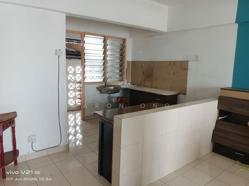Rumah Flat untuk Disewa di Danau Kota Flat - Aaron Ong - Kitchen - PropertyGuru.com.my
