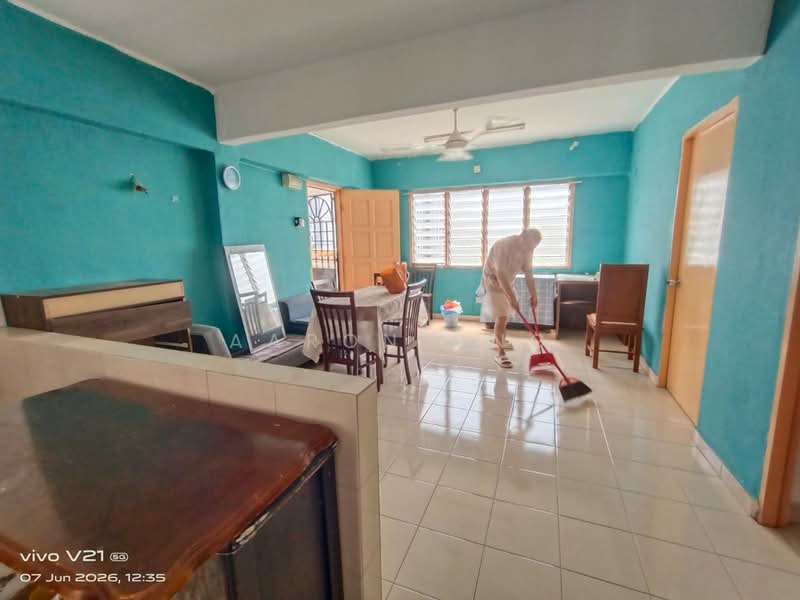 Rumah Flat untuk Disewa di Danau Kota Flat - Aaron Ong - Living Room - PropertyGuru.com.my