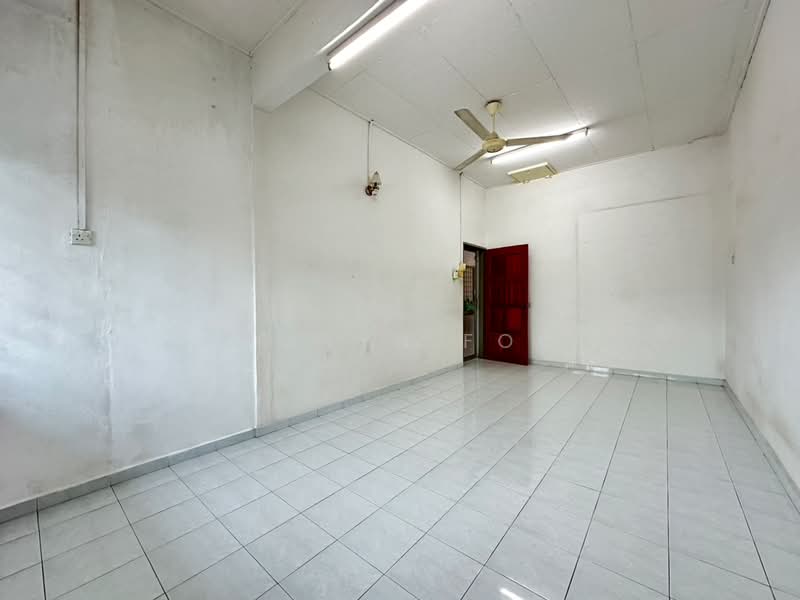 Shop for Rent in Taman Melaka Baru (Batu Berendam) - Kellyn Foo - PropertyGuru.com.my