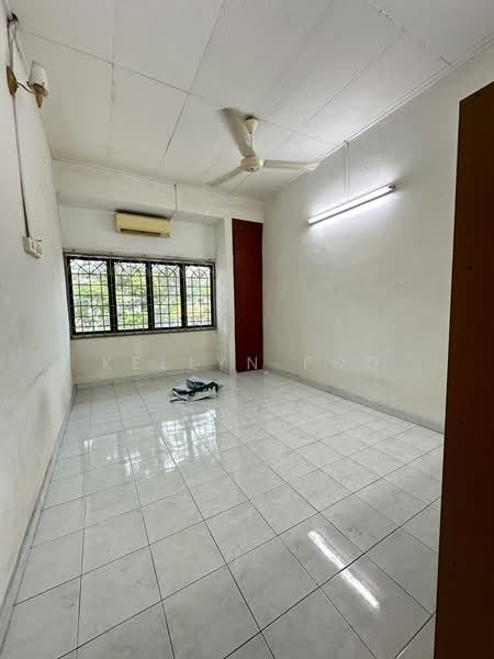 Shop for Rent in Taman Melaka Baru (Batu Berendam) - Kellyn Foo - PropertyGuru.com.my