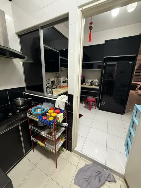 Rumah Teres 2 Tingkat untuk Dijual di Setia Tropika (Johor Bahru) - Suenn Low - Kitchen - PropertyGuru.com.my