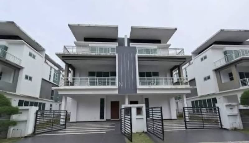 Semi-Detached House for Sale in Taman Mount Austin (Tebrau) - Robin Loh - PropertyGuru.com.my