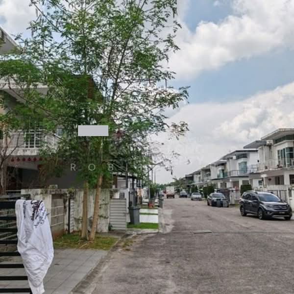 Semi-Detached House for Sale in Taman Mount Austin (Tebrau) - Robin Loh - PropertyGuru.com.my
