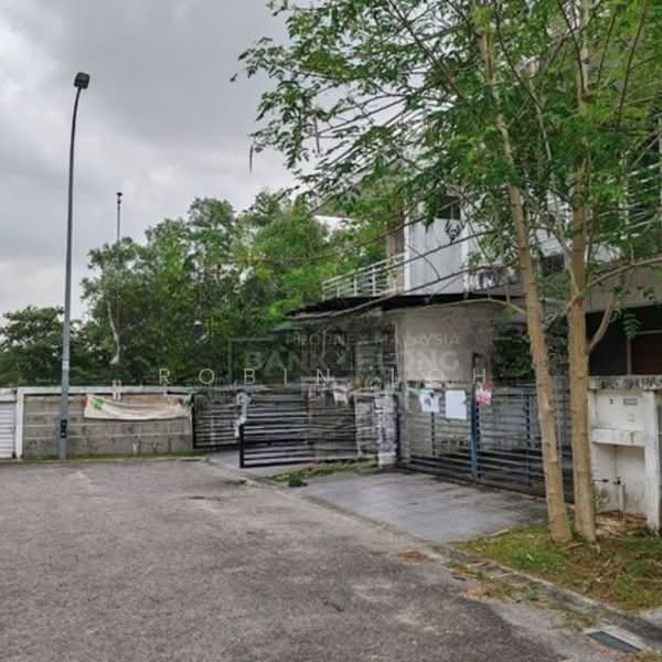 Semi-Detached House for Sale in Taman Mount Austin (Tebrau) - Robin Loh - PropertyGuru.com.my