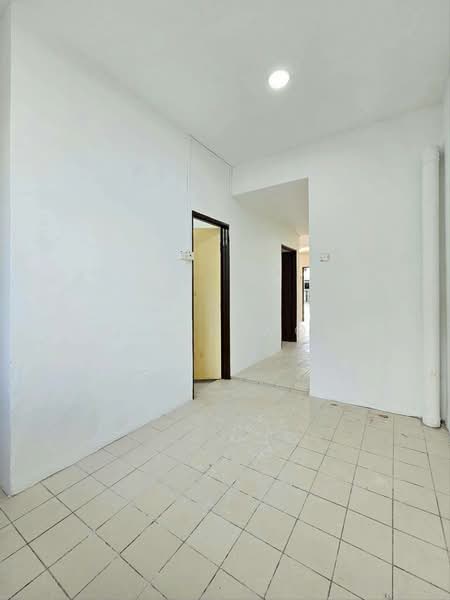 Rumah Teres 2 Tingkat untuk Dijual di Taman Setia Indah (Tebrau) - Joseph Wong - Interior - PropertyGuru.com.my