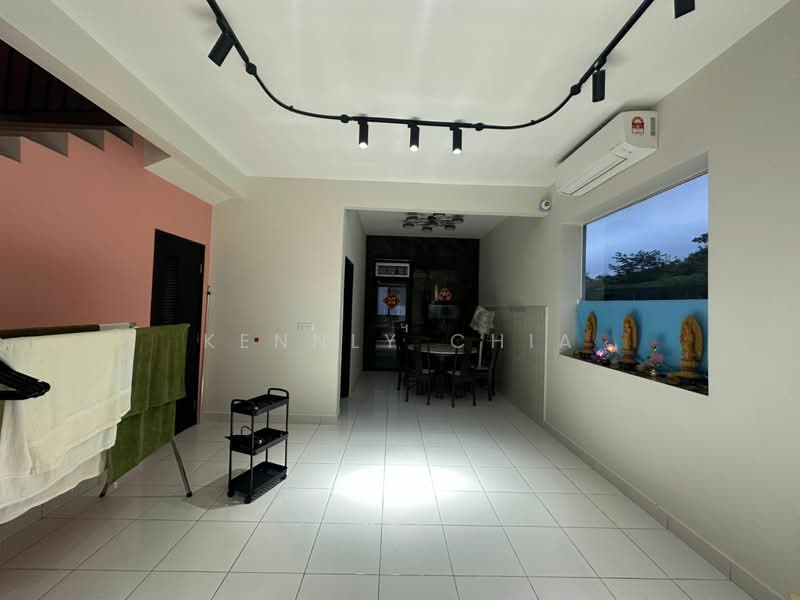 Terraced House for Sale in Pasir Gudang (Johor) - Kennly Chia - Living Room - PropertyGuru.com.my