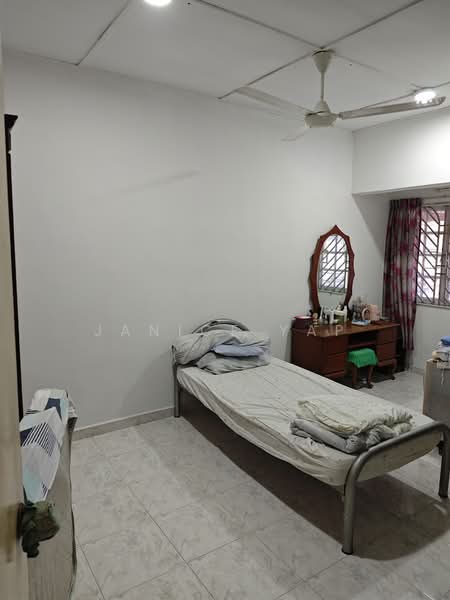 Rumah Teres 2 Tingkat untuk Dijual di Taman Putra (Ampang) - Janice Yap - Bedroom - PropertyGuru.com.my