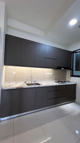 Servis Apartment untuk Disewa di Sunway Avila Residences - James Wong - Kitchen - PropertyGuru.com.my