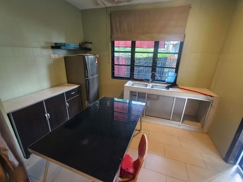 Rumah Banglo untuk Dijual di Kampung Bahru (Johor Bahru) - Sze Lee - Kitchen - PropertyGuru.com.my