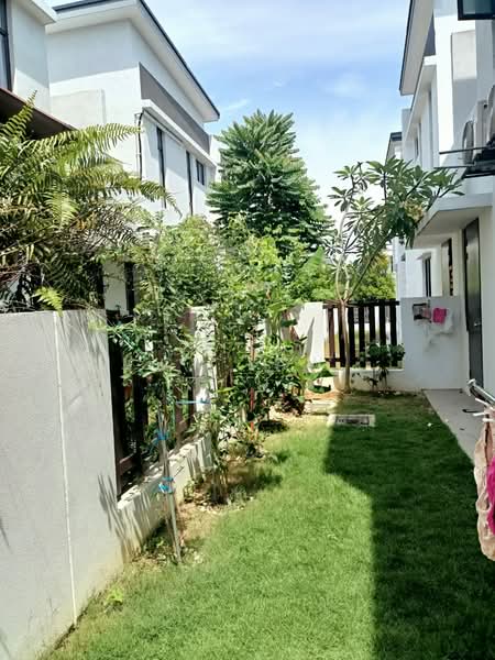Rumah Kluster untuk Dijual di Setia Ecohill (Semenyih) - CK Law - Exterior - PropertyGuru.com.my