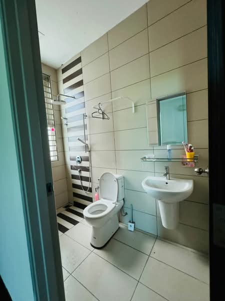 Rumah Berkembar untuk Dijual di Seri Kembangan (Selangor) - KC Ngu - Bathroom - PropertyGuru.com.my