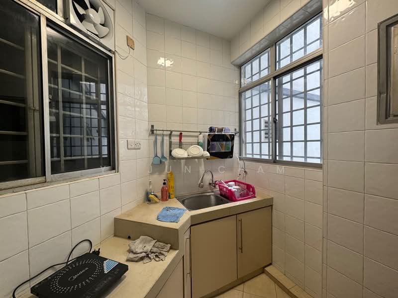 Condominium for Rent at Menara Menjalara - Yi Jun Cham - Kitchen - PropertyGuru.com.my