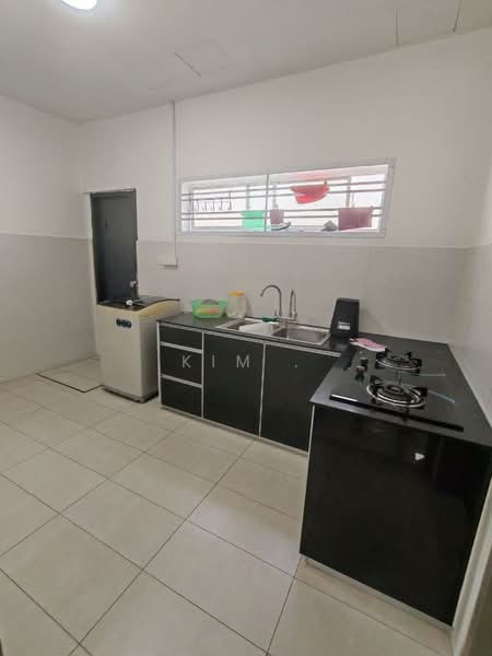 2-storey Terraced House for Rent in Johor Bahru (Johor) - Kim . - Kitchen - PropertyGuru.com.my