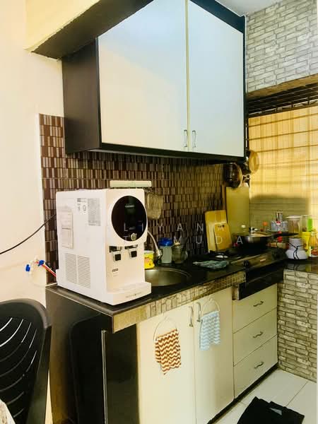 Apartment for Sale at Pangsapuri Sri Meranti - Faliyana binti Muda - PropertyGuru.com.my