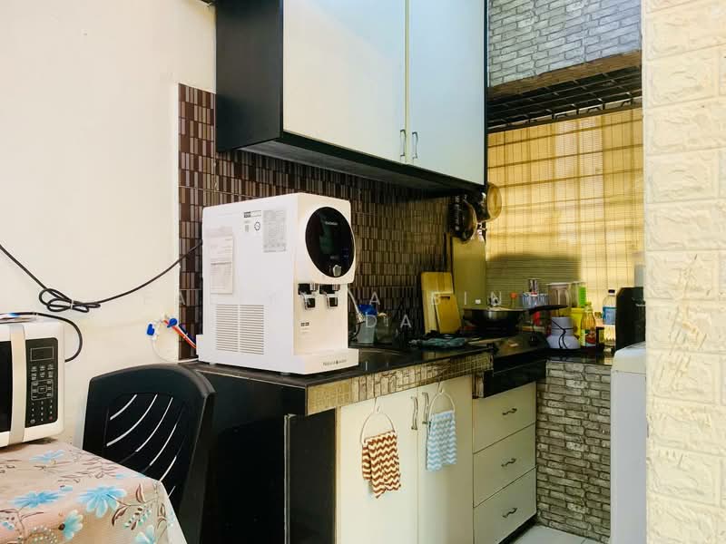 Apartment for Sale at Pangsapuri Sri Meranti - Faliyana binti Muda - PropertyGuru.com.my