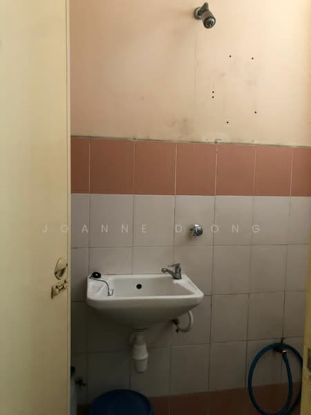Apartment for Sale at Mentari Court - Joanne Diong - Bathroom - PropertyGuru.com.my