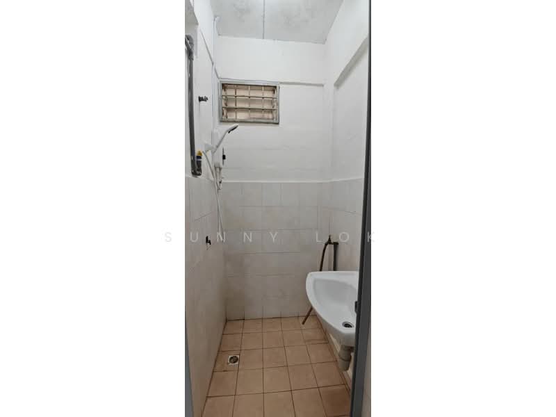 Flat for Rent at Taman Machang Bubok - Sunny Lok - Bathroom - PropertyGuru.com.my