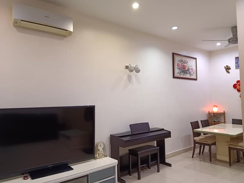 2-storey Terraced House for Sale in Taman Bagan (Butterworth) - FU HOW - Living Room - PropertyGuru.com.my