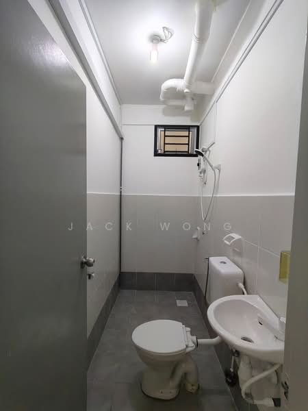 Flat for Sale at PANGSAPURI PULAI MUTIARA 3 - Jack Wong - Bathroom - PropertyGuru.com.my