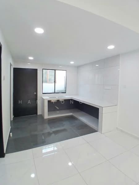 1-storey Terraced House for Sale in Taman Sri Skudai (Skudai) - Han Yong Ang - Kitchen - PropertyGuru.com.my