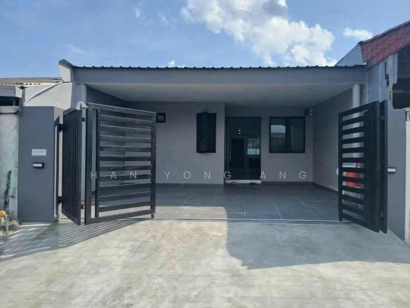 1-storey Terraced House for Sale in Taman Sri Skudai (Skudai) - Han Yong Ang - Exterior - PropertyGuru.com.my