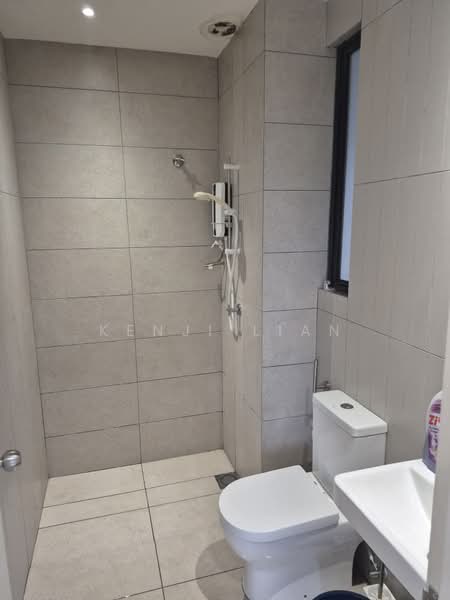 Service Residence for Rent at Kenwingston Avenue - Kenji Lian - Bathroom - PropertyGuru.com.my