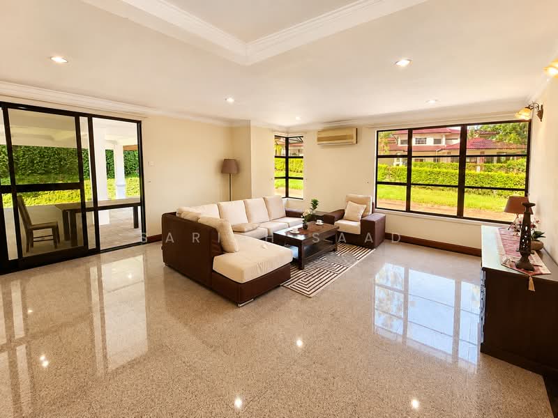 Bungalow for Rent in Putrajaya (Putrajaya) - Sariah Saad - Living Room - PropertyGuru.com.my