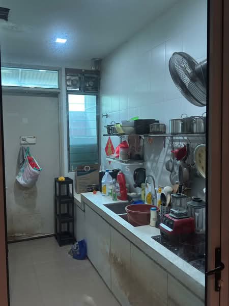 Rumah Teres 3 Tingkat untuk Dijual di Puchong (Selangor) - Louis . - Kitchen - PropertyGuru.com.my