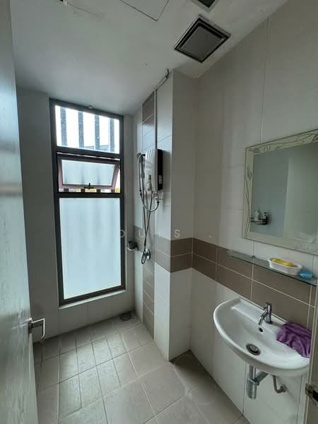 Rumah Teres 3 Tingkat untuk Dijual di Puchong (Selangor) - Louis . - PropertyGuru.com.my
