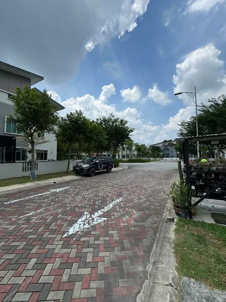 Rumah Teres 3 Tingkat untuk Dijual di Puchong (Selangor) - Louis . - PropertyGuru.com.my