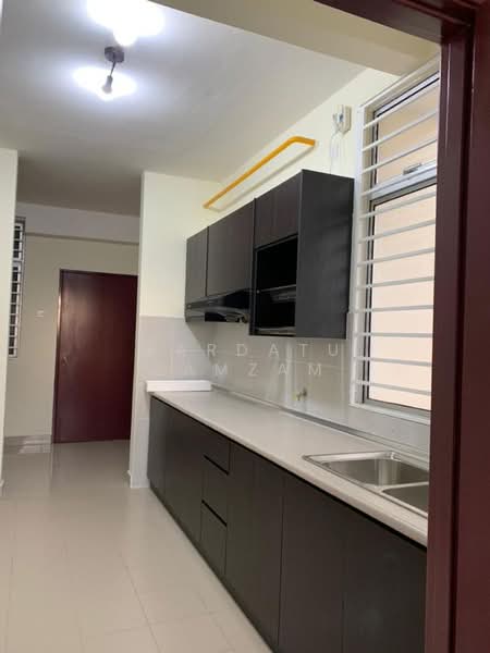 Pangsapuri untuk Disewa di Larai - Wardatu Zamzam - Kitchen - PropertyGuru.com.my