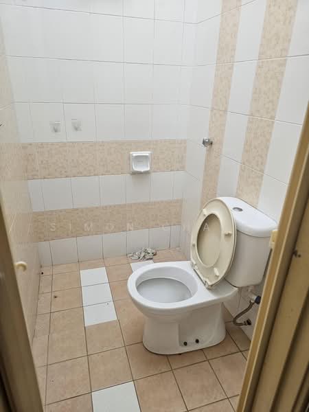 Rumah Teres 2 Tingkat untuk Disewa di Setia Damai (Setia Alam) - Simon Chang - Bathroom - PropertyGuru.com.my