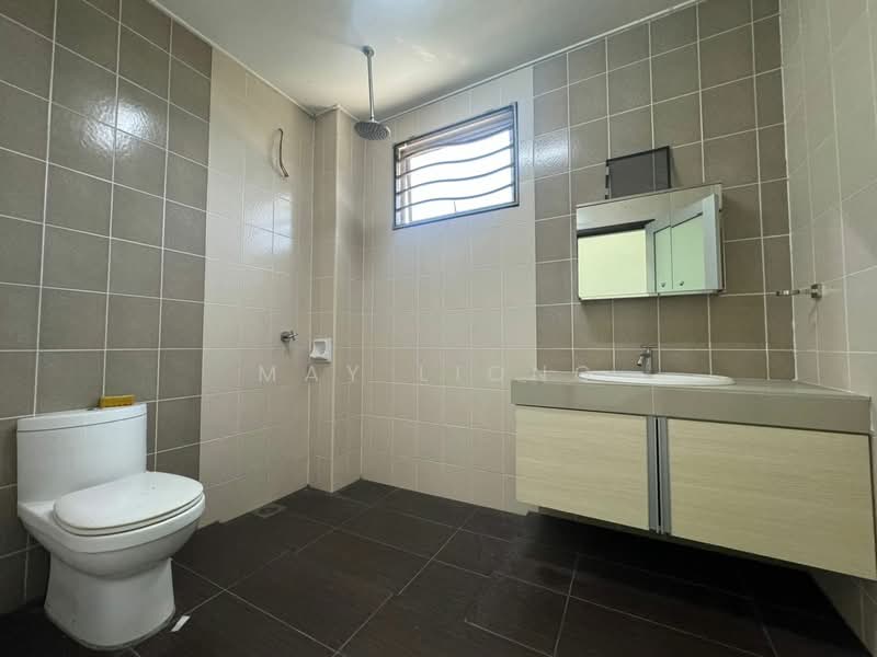 2-storey Terraced House for Sale in Kota Emerald (Rawang) - May Liong - Bathroom - PropertyGuru.com.my