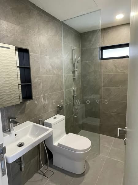 Servis Apartment untuk Disewa di Quinn Residence - James Wong - Bathroom - PropertyGuru.com.my