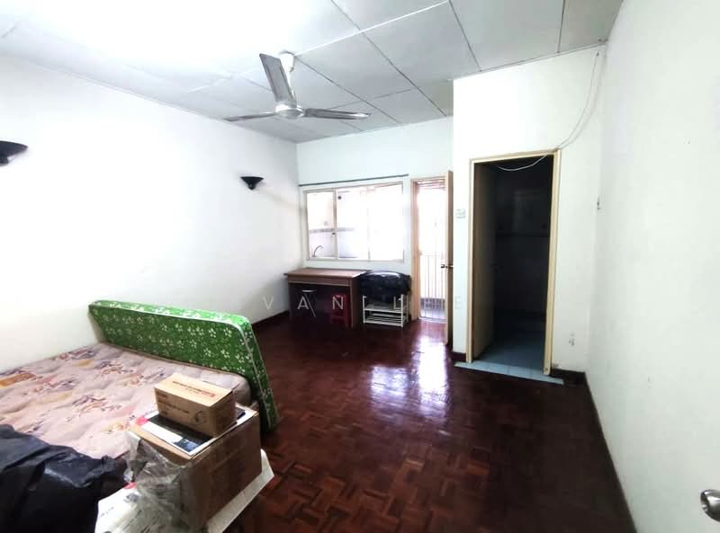 Rumah Teres 2 Tingkat untuk Dijual di SS 21, Damansara Utama (Petaling Jaya) - Ivan Lee - Bedroom - PropertyGuru.com.my