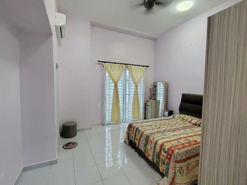 2-storey Terraced House for Rent in Bandar Seri Alam (Masai) - Kim . - Bedroom - PropertyGuru.com.my