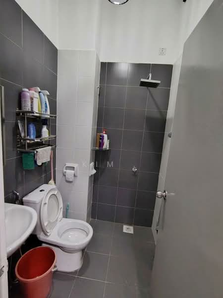 2-storey Terraced House for Rent in Bandar Seri Alam (Masai) - Kim . - Bathroom - PropertyGuru.com.my