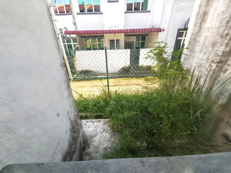 2-storey Terraced House for Sale in Kampung Jenderam Hilir (Dengkil) - Mohd Aizat Saiful Bahri - Exterior - PropertyGuru.com.my